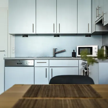 Business & Family Ambiente アパート *