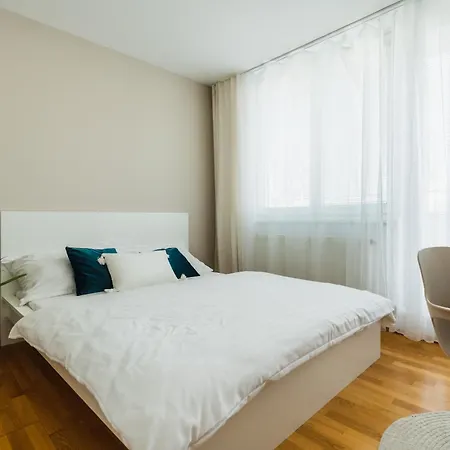 Business & Family Ambiente Apartments * Bratislava