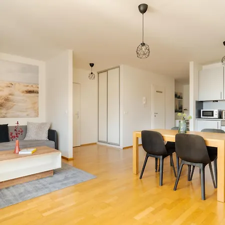 Business & Family Ambiente Apartments Apartment Bratislava