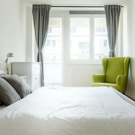 Business & Family Ambiente * ブラチスラヴァ