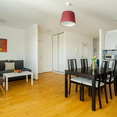 Business & Family Ambiente