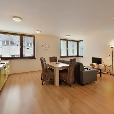 Business & Family Ambiente Apartments * Bratislava